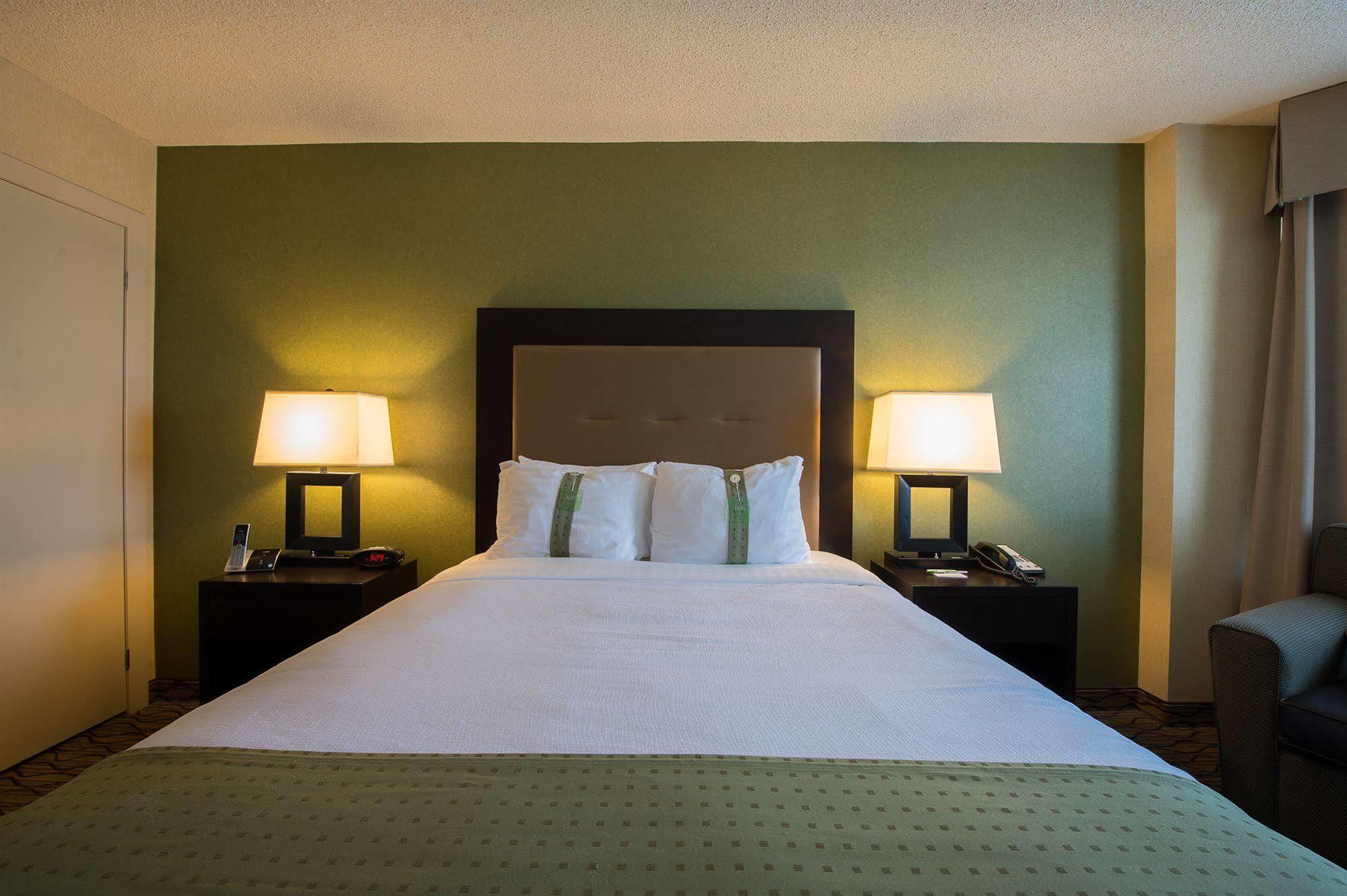 Holiday Inn Sydney - Waterfront By Ihg Екстер'єр фото